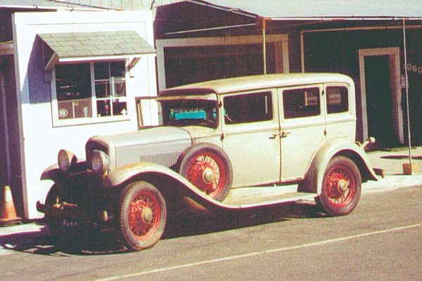 1931 DeVaux 6-75 Custom Sedan