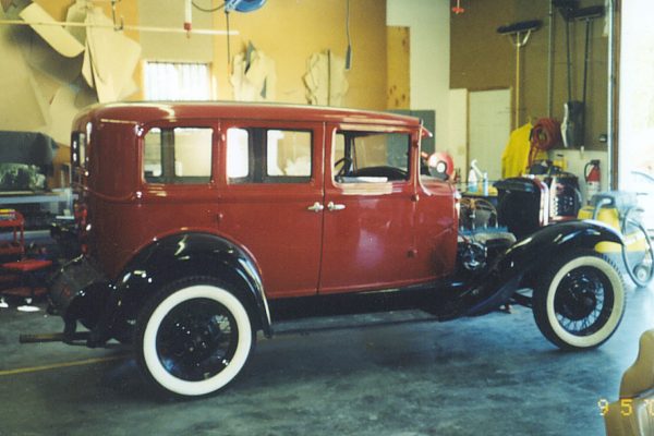 1931 DeVaux 6-75 Custom Sedan