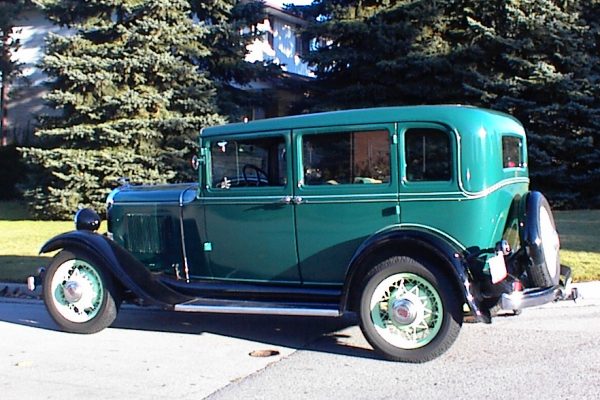 1932 Frontenac E-670 Four-Door Sedan