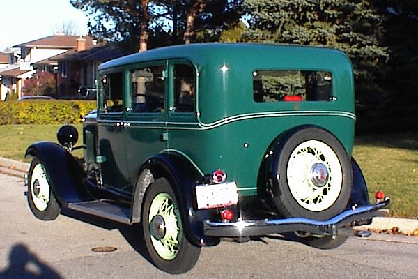 1932 Frontenac E-670 Four-Door Sedan